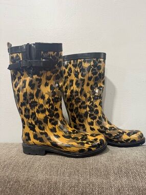 Capelli of New York Leopard-Print Rain Boots - Black & Yellow